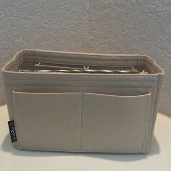 Omystyle Tote Bag Insert Beige Travel Organizer Kids Beach Bag Work Vacation New - Picture 2 of 12